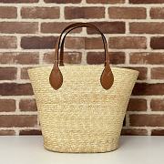 Gucci Medium straw tote with Gucci patch - 2