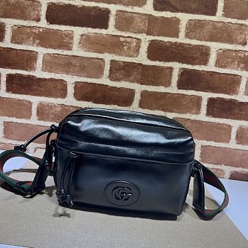 GUCCI Shoulder Bag With Tonal Double G In Black 23.5*15.5*8CM