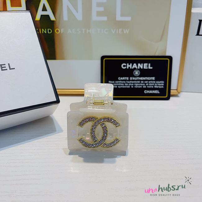  Chanel White Square Claw Clip - 1