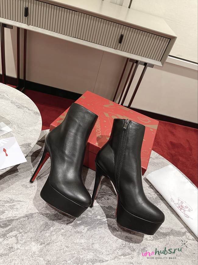 Christian Louboutin Bianca leather ankle boots in black - 1