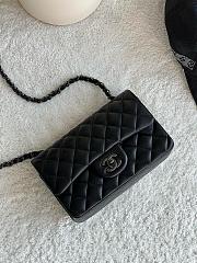 Chanel Classic Flap Bag Black 20cm - 3