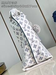 Louis Vuitton Camel White and Blue Bag 35x40x17cm   - 3