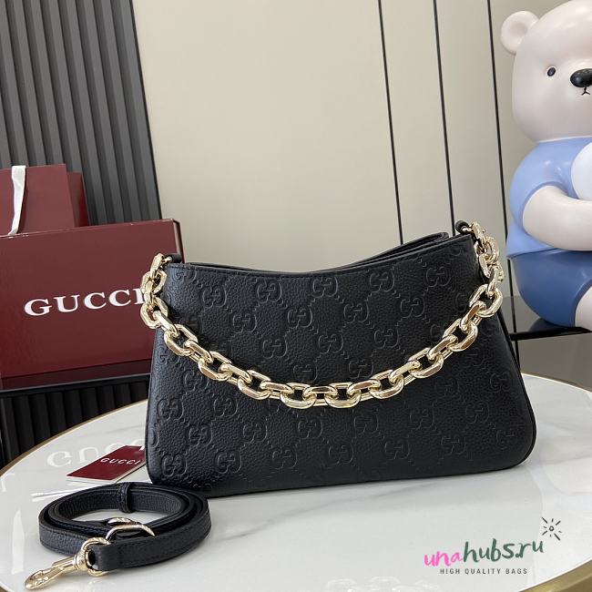 Gucci Emblem Small Shoulder Bag 29x 17x 10cm - 1