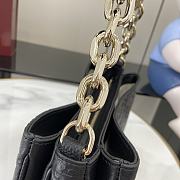 Gucci Emblem Small Shoulder Bag 29x 17x 10cm - 5