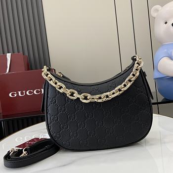 Gucci Emblem Small Shoulder Bag 25.5x 20x 5cm