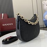 Gucci Emblem Small Shoulder Bag 25.5x 20x 5cm - 6