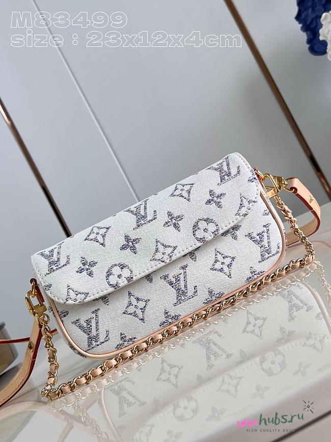 Louis Vuitton Ivy Chain Wallet White Canvas 23.5x12x.3cm - 1