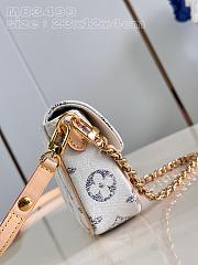 Louis Vuitton Ivy Chain Wallet White Canvas 23.5x12x.3cm - 5