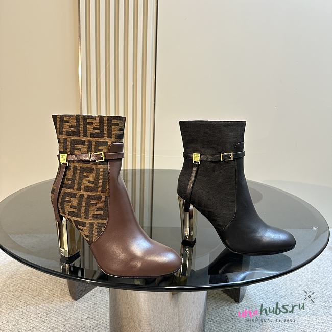 Fendi Delfina leather short heeled boots - 1