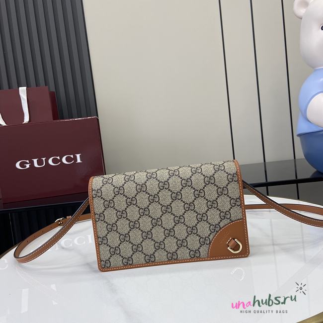 Gucci GG Emblem super mini shoulder bag 20x12.5x5cm - 1