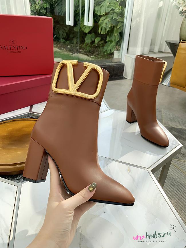 Valentino  Garavani Vlogo Pointed Boots - 1