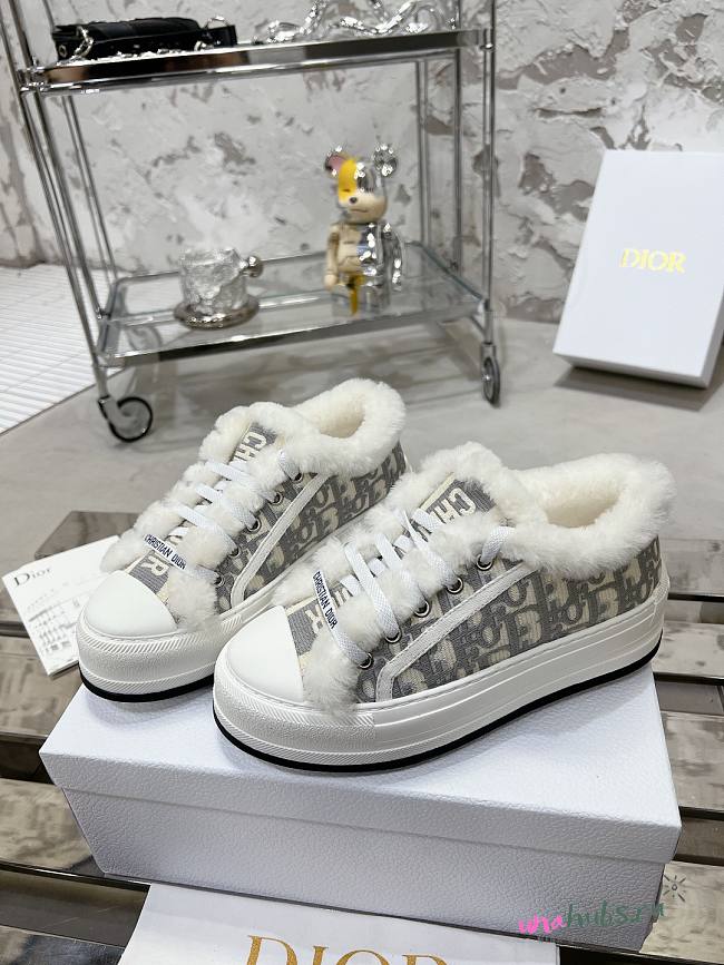 Dior Walk'N'Dior Platform Sneaker Oblique Embroidered Cotton And White Shearling - 1