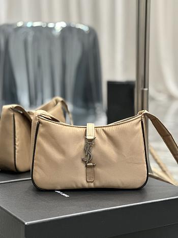 YSL Le 5 A 7 Bag 25×15×6cm