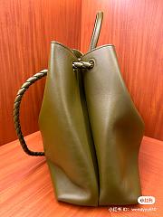 Bottega Veneta silky calf leather with signature knot green - 5