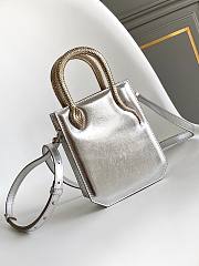 	 Bvlgari Serpentine Tote 02 13 X 17.5 X 5.5 Cm  - 3