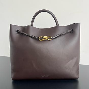 Bottega Veneeta Large Andiamo Bag silky calf leather in brown - 42*35*18cm