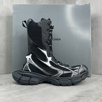 Balenciaga 5XL Sneakers  02