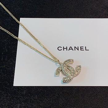 Chanel CC Logo Necklace Gold 