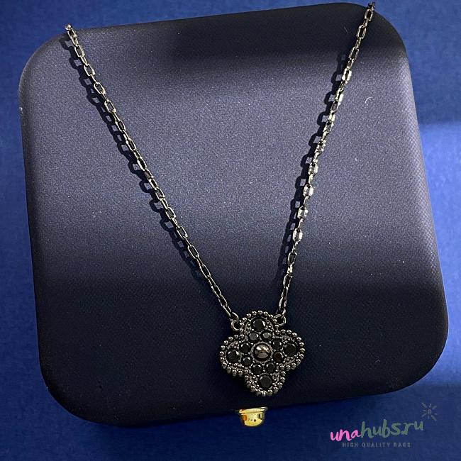 Van Cleef Arpels Black Alhambra 1 Motif Necklace - 1