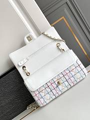 Chanel Flap Bag White Tweed Medium Size - 2