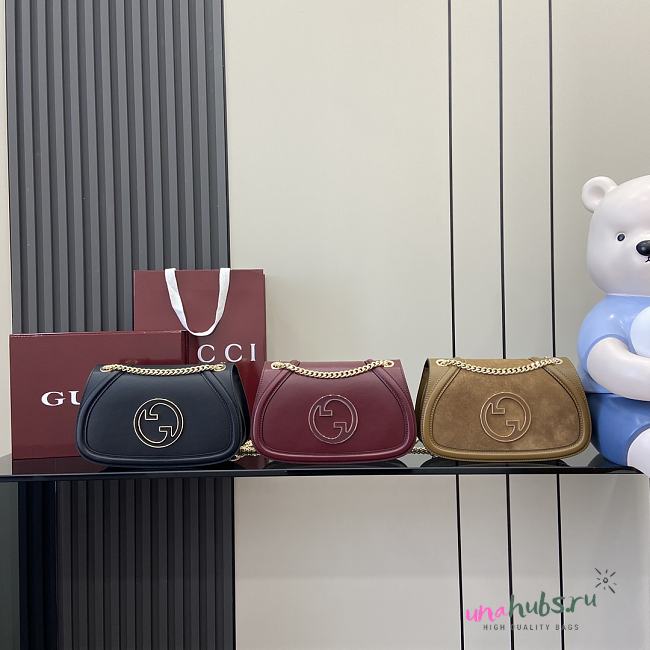 	 Gucci Blondie Shoulder Bag 26x 16x 8cm - 1