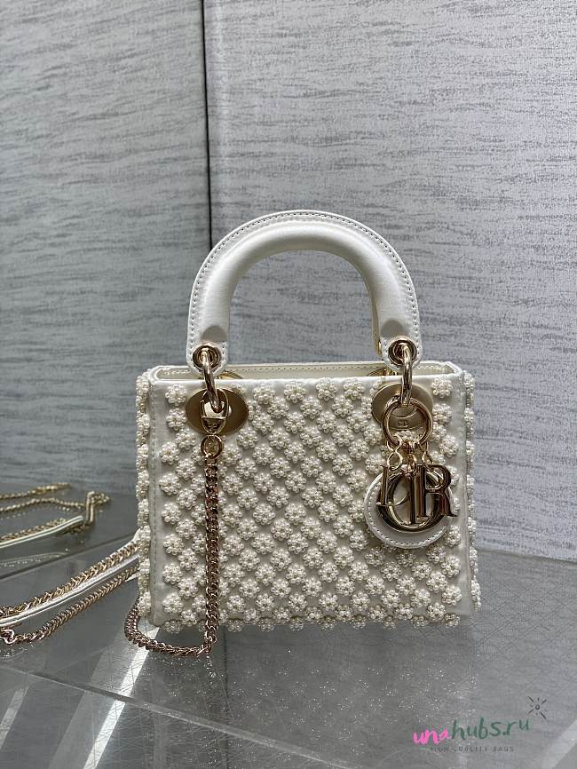 Dior White Mini Bag 17cm - 1