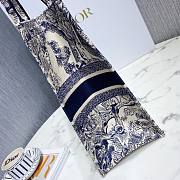 Dior Large Book Tote Ecru and Blue Toile de Jouy Embroidery - 6