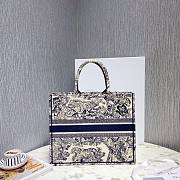 Dior Large Book Tote Ecru and Blue Toile de Jouy Embroidery - 3