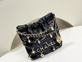 Chanel 22 Handbag Tote