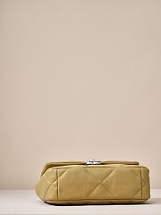 Chanel 19 Flap Bag Smooth Green Leather - 5