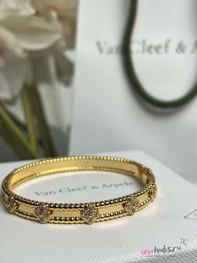Van Cleef & Arpels Perlée Gold Bracelet - 1