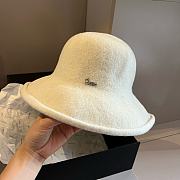 Gucci Bow Fur White Hat - 1