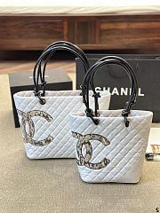 Chanel leather tote  - 2