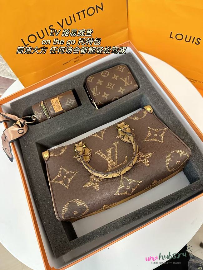 Louis Vuitotn Set Onthego Monogram Bag - 1