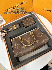 Louis Vuitotn Set Onthego Monogram Bag - 1