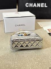 Chanel Kelly Silver Handbag 20x14cm - 4