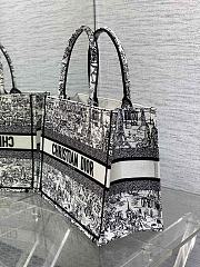 	 Dior Medium Book Tote Embroidery Black & White - 36 x 27.5 x 16.5 cm - 3