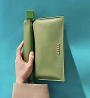 Jacquemus La Petite Pochette Rond C green leather - 4