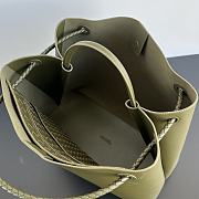 Bottega Veneta silky calf leather with signature knot green - 5