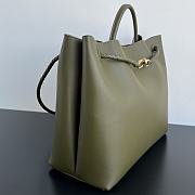 Bottega Veneta silky calf leather with signature knot green - 4