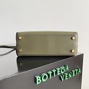 Bottega Veneta silky calf leather with signature knot green - 25*22*10.5cm - 2