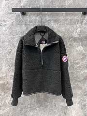 Canada Goose faux-fur hoodie - 2