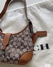 Coach Hamptons Hobo Bag In Crystal Signature Jacquard 27x21.5x6cm - 3