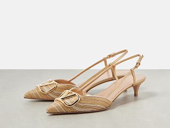 Valentino Garavani VLogo Signature 40 leather slingback pumps