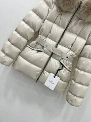 Moncler Boed Hooded Shearling Short Down Jacket Off White - 6