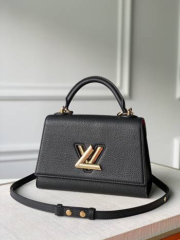 Louis Vuitton Twist One Handle PM - 25 x 17 x 11 cm