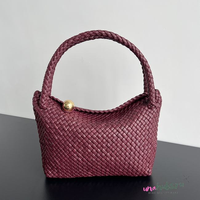 Bottega Veneta Tosca Burgundy Shoulder Bag - 27x18x9cm - 1