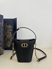 	 Dior Black 30 Montaigne Bucket Bag - 17cm - 1