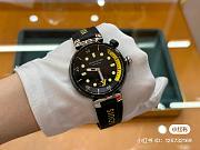 Louis Vuitton Tambour Street Diver Black 44mm - 6