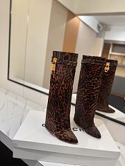 Givenchy Shark Lock boots in leopard print haircalf - 6